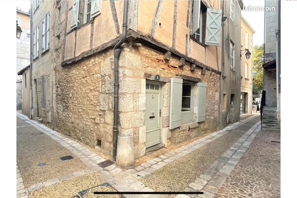 La Source, Maison De Ville Vieux Perigueux Bagian luar foto