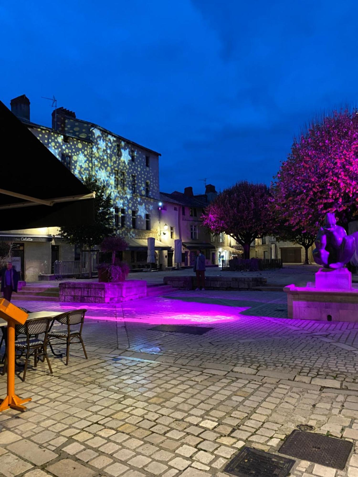 La Source, Maison De Ville Vieux Perigueux Bagian luar foto